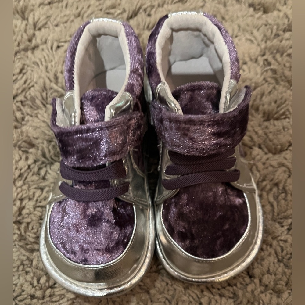 Jack & Lilly toddler shoe, size 30-36 months, never worn